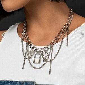 Paparazzi necklace